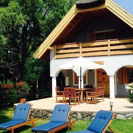 Balaton Rustic Apartman *
